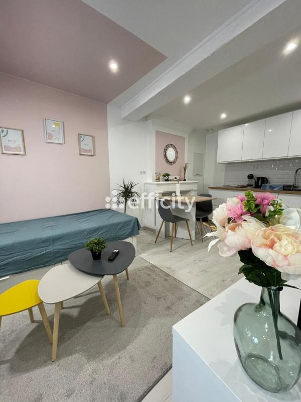 Appartement - 104 m² - 5 pièces