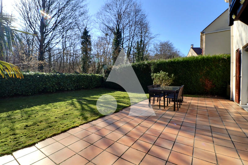 Maison - 135 m² - 6 pièces