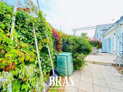 Maison - 139 m² - 8 pièces