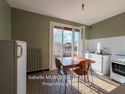 Maison - 80 m² - 5 pièces