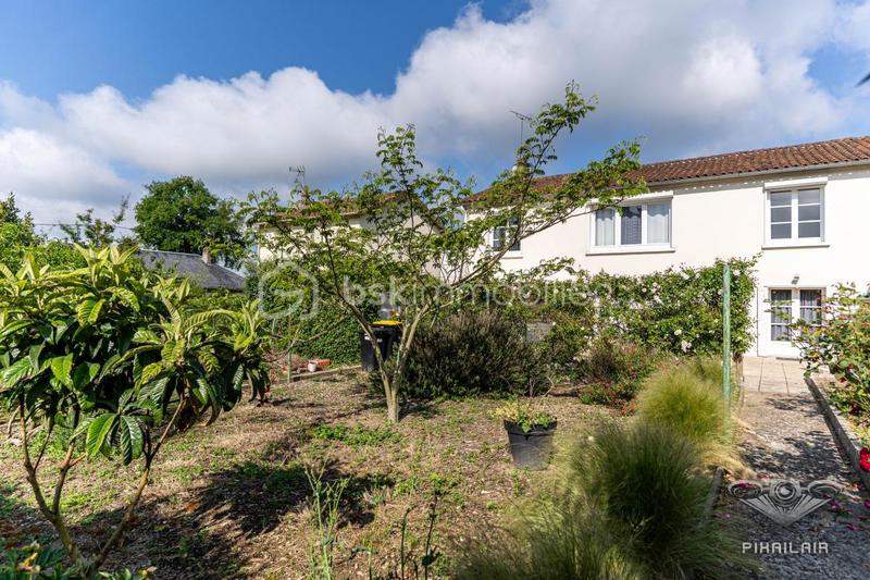 Maison traditionnelle - 121 m² - 5 pièces