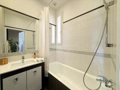 Immeuble - 146 m² - 8 pièces