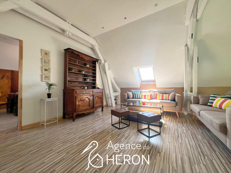 Maison - 143 m² - 8 pièces