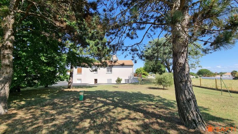 Maison - 176 m² - 7 pièces