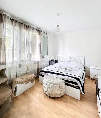 Maison de ville - 155 m² - 8 pièces