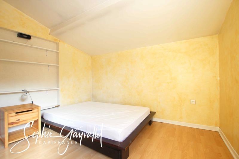 Maison - 180 m² - 6 pièces