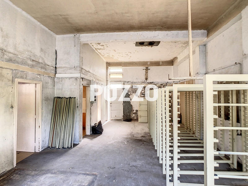 Local commercial - 100 m² - 2 pièces