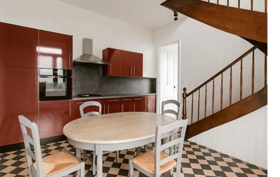 Maison - 415 m² - 20 pièces