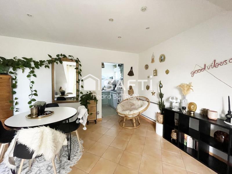 Maison - 239 m² - 6 pièces