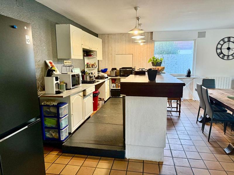 Maison - 180 m² - 7 pièces