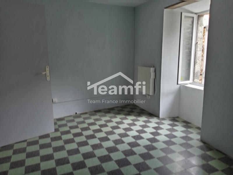 Maison - 61 m² - 5 pièces