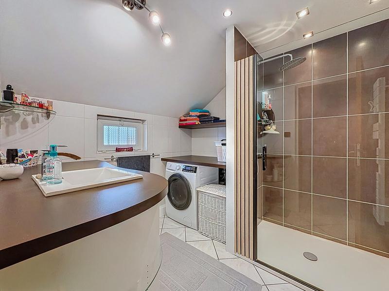 Maison - 98 m² - 5 pièces