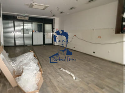 Local d'activités - 179 m² - 3 pièces