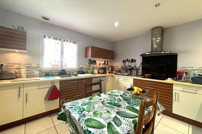 Maison - 168 m² - 7 pièces