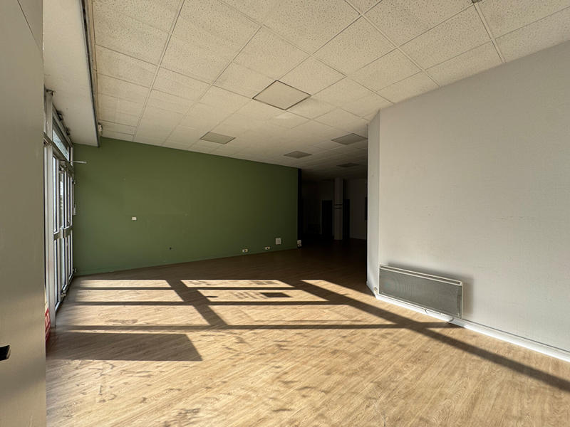 Local commercial - 159 m² - 5 pièces