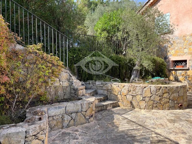 Villa - 160 m² - 6 pièces