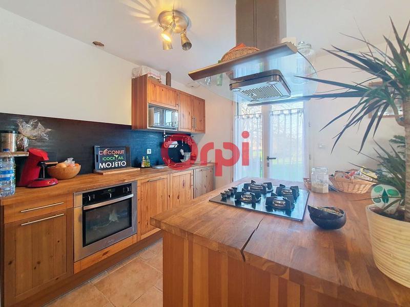 Maison - 144 m² - 5 pièces