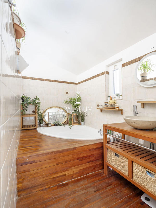 Maison - 120 m² - 4 pièces