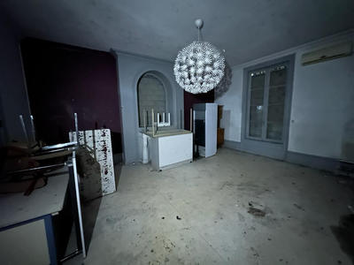 Maison - 177 m² - 7 pièces