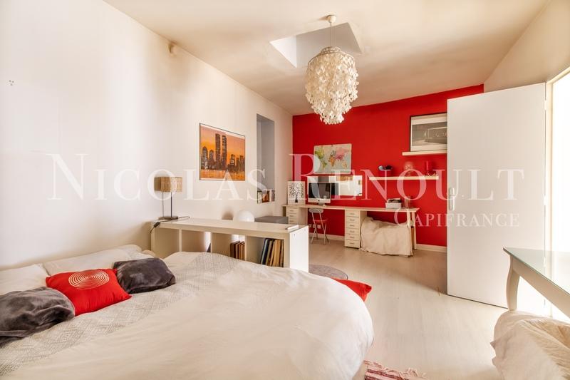 Local d'activité / Entrepôt - 176 m² - 5 pièces