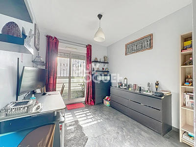 Appartement - 77 m² - 4 pièces