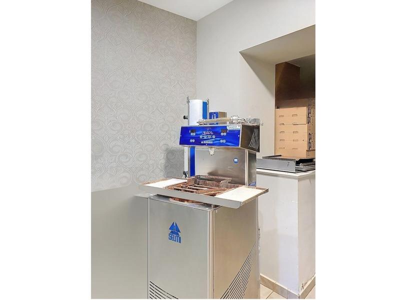 Local commercial - 87 m²