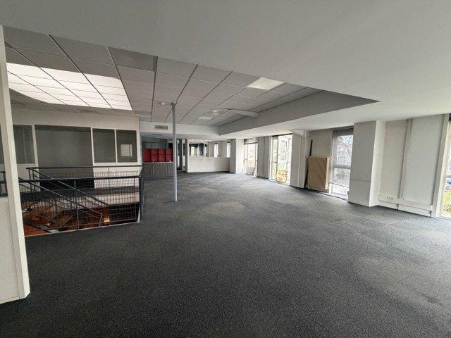 Bureau - 428 m²