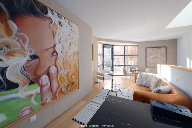 Maison contemporaine - 405 m² - 9 pièces