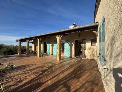 Maison - 137 m² - 5 pièces