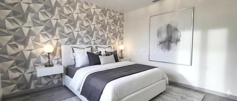 Maison - 96 m² - 6 pièces