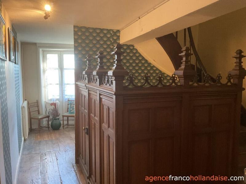 Maison chambre d'hôtes - 285 m² - 8 pièces