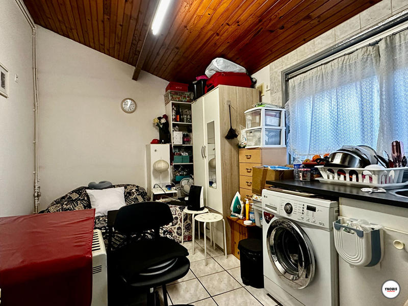 Maison - 256 m² - 12 pièces