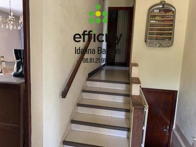 Maison - 138 m² - 6 pièces