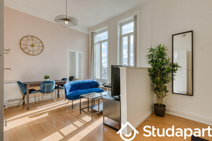 Chambre - 73 m² - 1 pièce