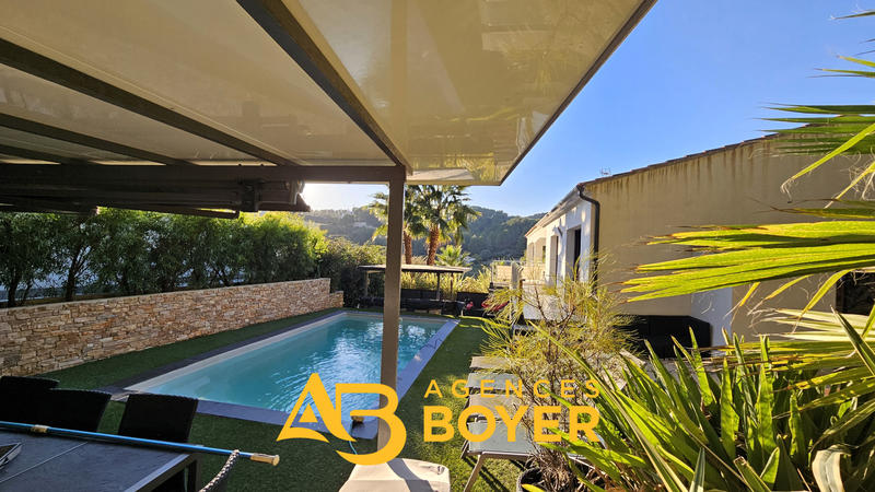 Appartement - 143 m² - 5 pièces