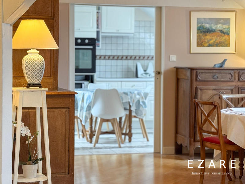 Appartement - 101 m² - 5 pièces