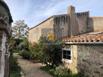 Maison - 140 m² - 5 pièces