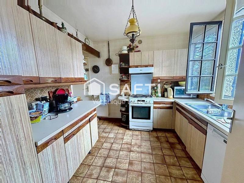 Maison - 179 m² - 8 pièces