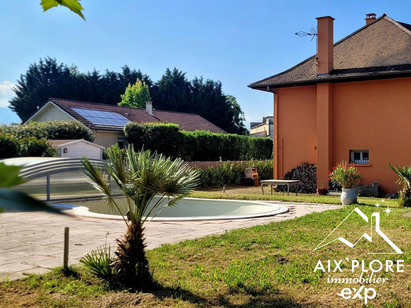 Maison - 265 m² - 12 pièces