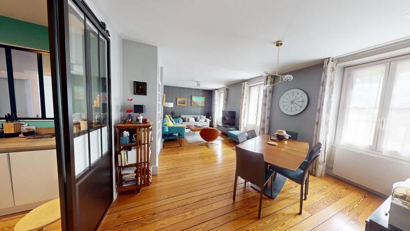 Appartement - 85 m² - 3 pièces