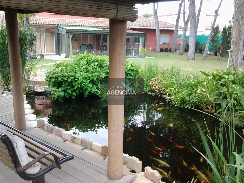 Villa - 270 m² - 12 pièces