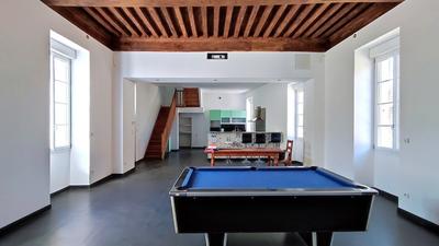 Maison - 223 m² - 9 pièces