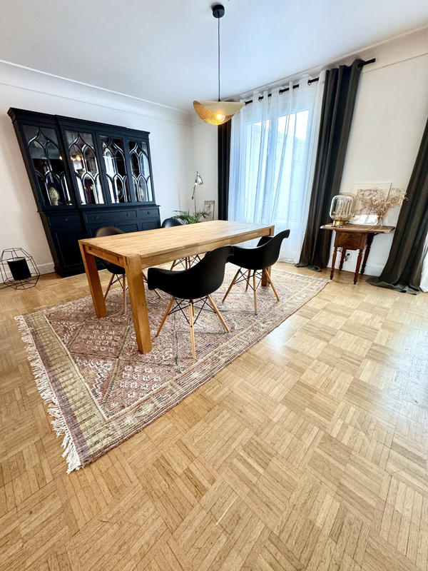 Appartement - 139 m² - 5 pièces