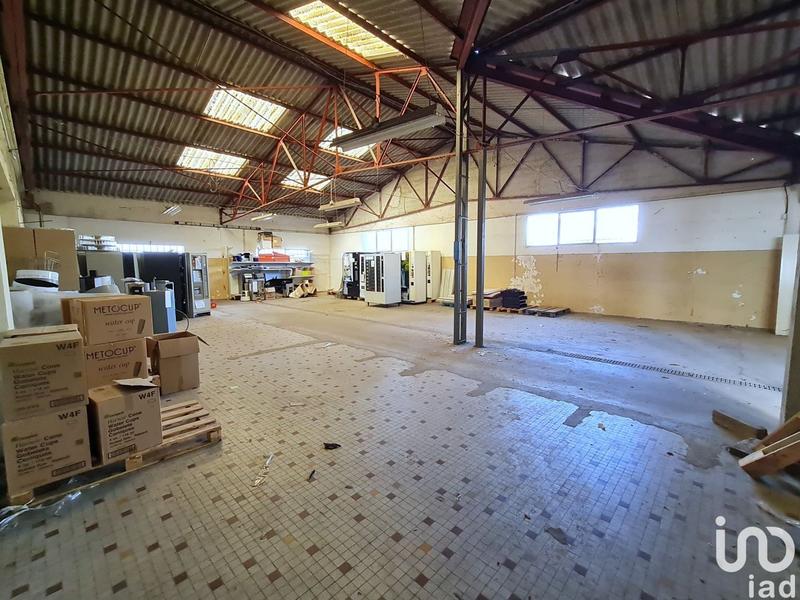 Local commercial - 835 m²