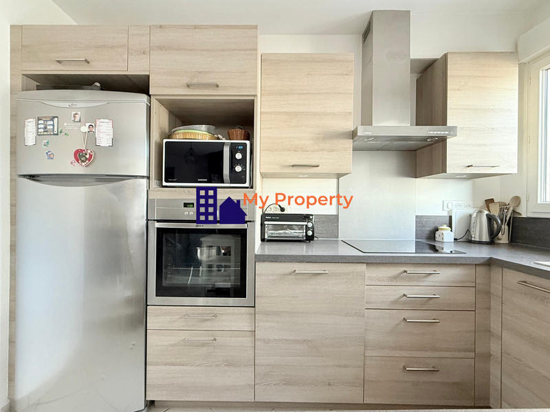 Maison - 98 m² - 6 pièces