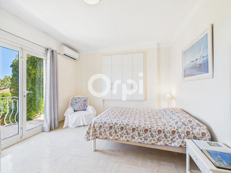 Villa - 253 m² - 7 pièces