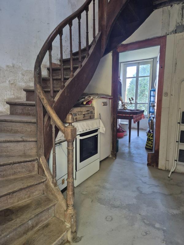 Maison - 180 m² - 14 pièces