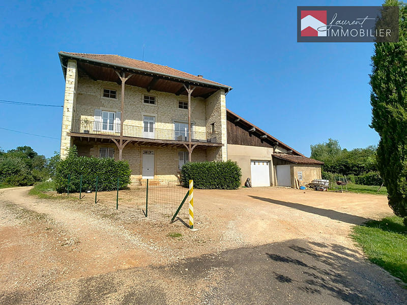 Maison - 187 m² - 7 pièces