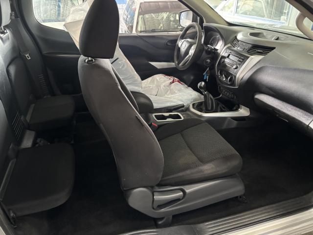 Nissan Navara Np300 2.3 Dci 160 King Cab Acenta