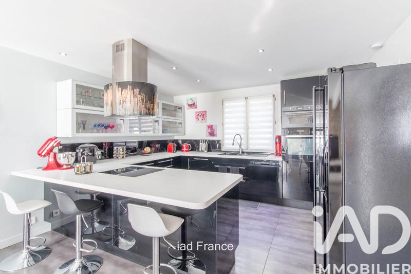 Maison - 105 m² - 5 pièces